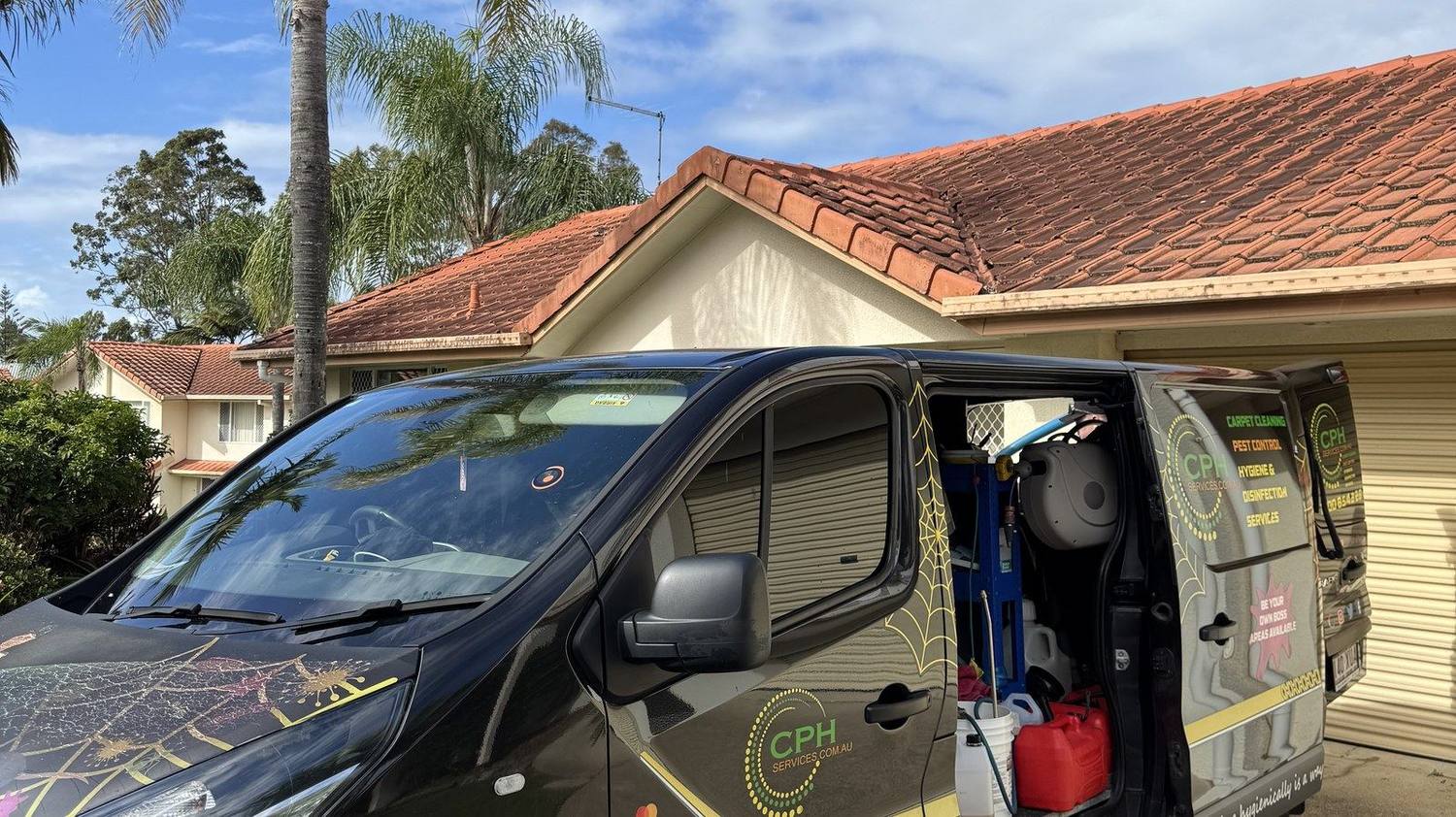 Steam Cleaning vs Dry Cleaning – What’s the Difference?